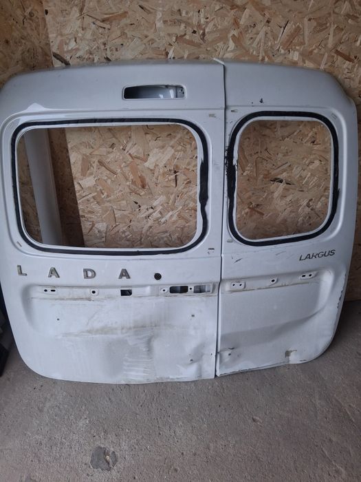 Продам задние двери от ларгус