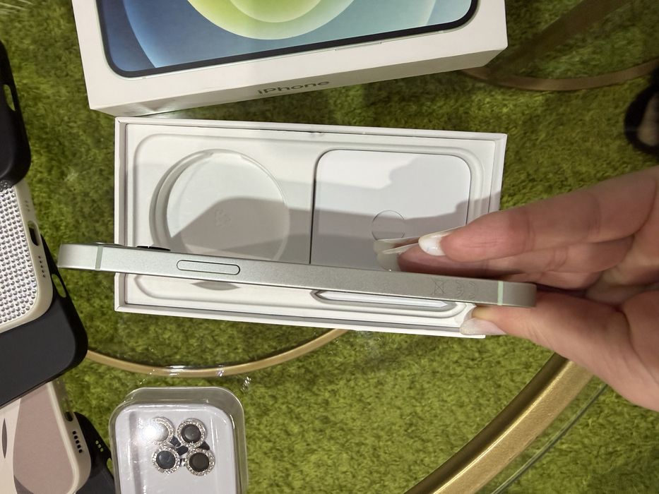 iPhone 12 , 64 GB, 5G Green