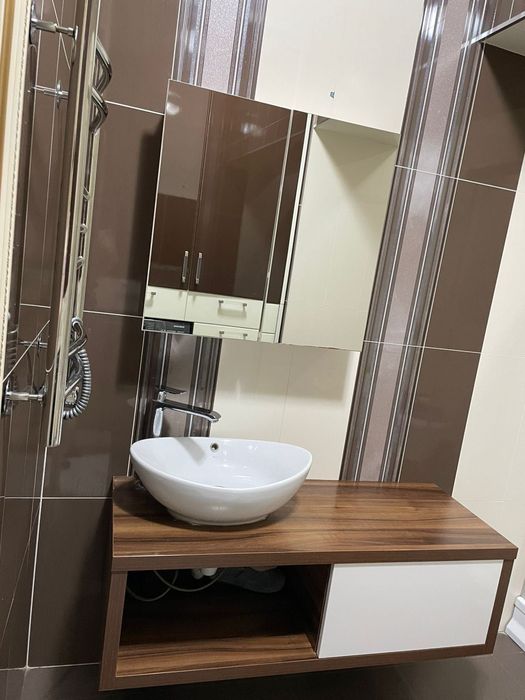 Раковина, тумба, айна, смеситель