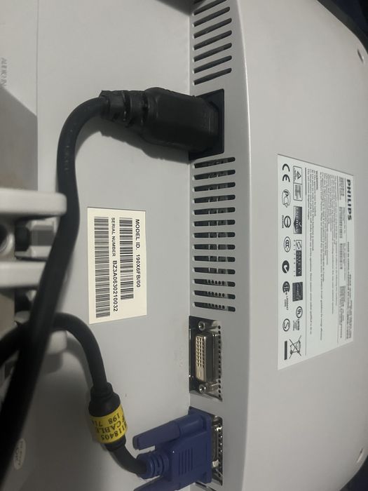 Monitor LCD Philips 19”