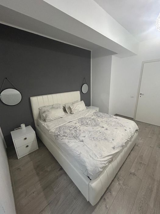 Apartament 3 camere cu curte