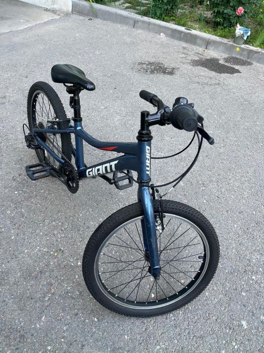 Продам велосипед giant оригинал