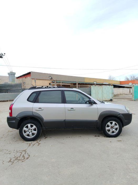 Хюндай туксон 2005 2 литр