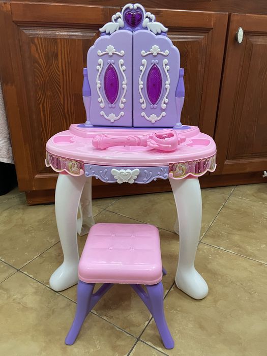 Masuta infrumusetare cu telecomanda bagheta magica