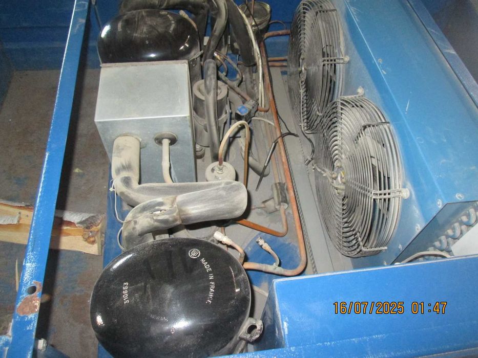 Морозильная установка . Компрессор .