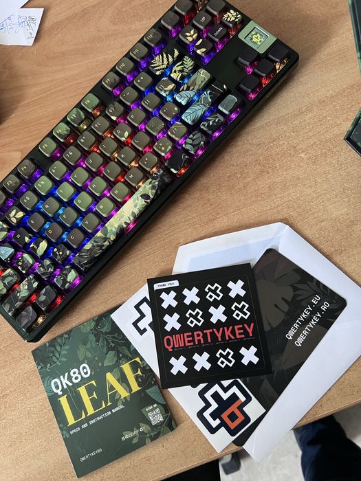 Tastatura mecanica QwertyKey k80 Leaf Verde