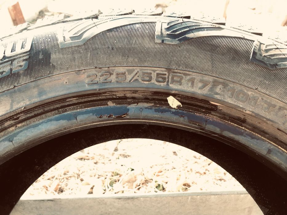 Продам шины R17 225/55