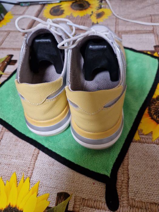 Adidasi sport nr.40  în stare foarte bună