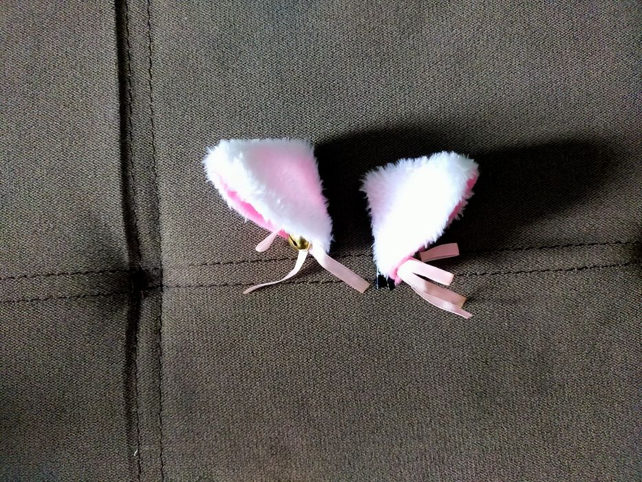 Заколка виде уши кошек