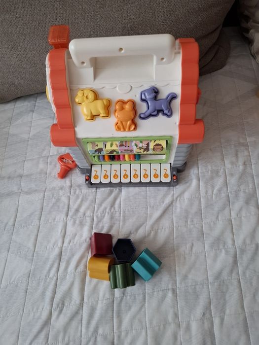 Музикална къща Hola пияно и книжка