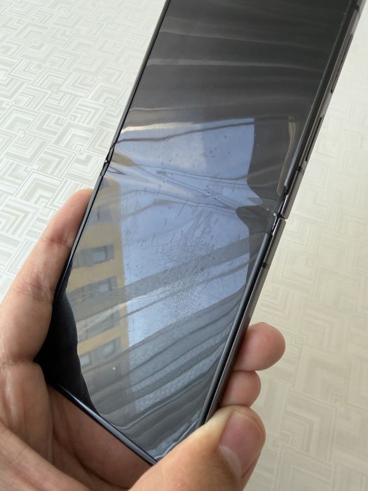 Samsung Z Flip 5