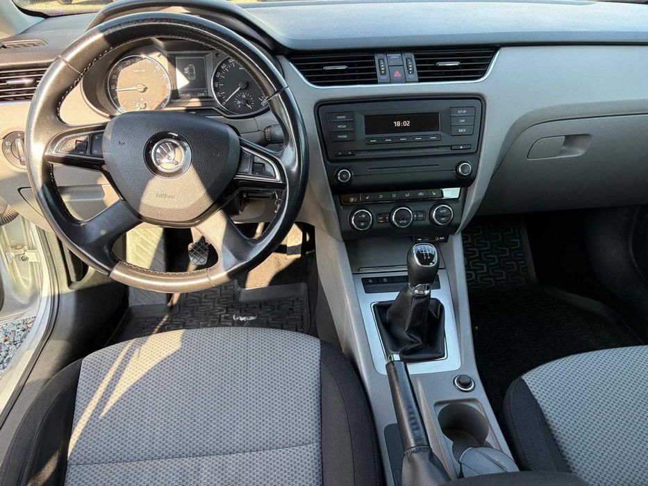 vand SKODA OCTAVIA 3 ,PRET  5900 EURO