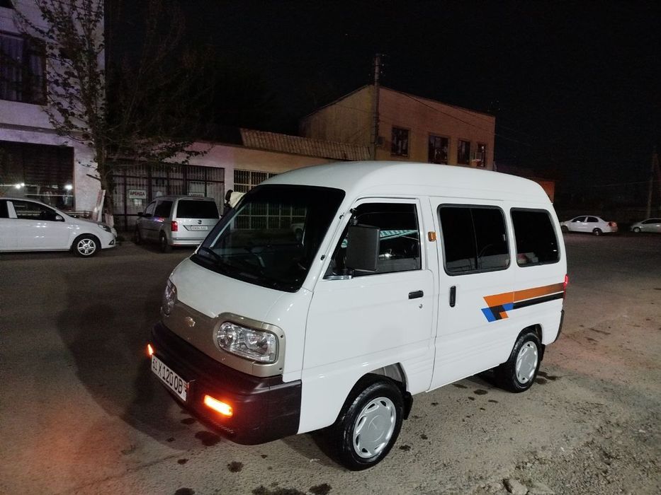 Damas moshinasi sotiladi