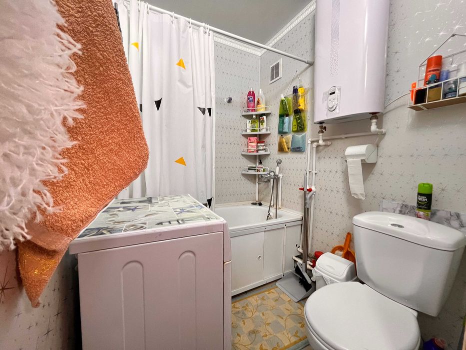 Продам 3 ком кв около аян пассажа