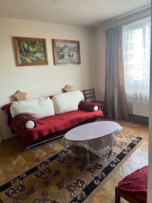 Vand apartament 3 camere, Calan,strada Independentei