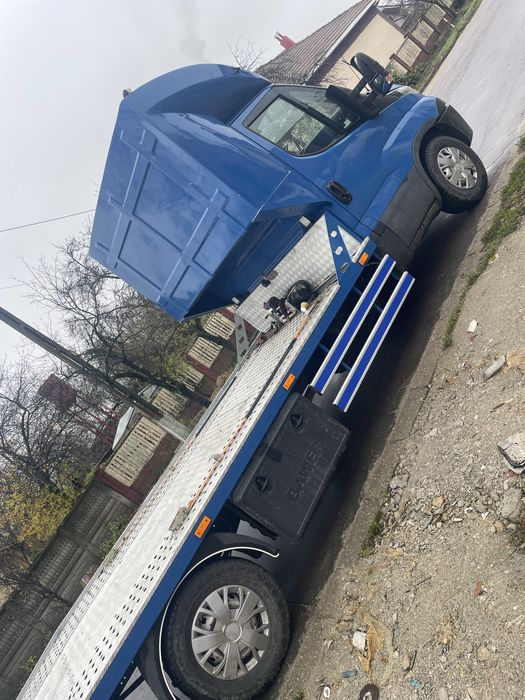 Iveco Daily.        .