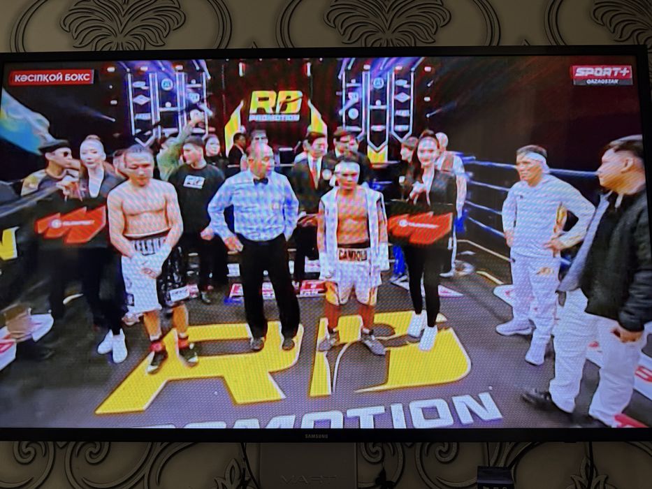 Телевизор samsung 1,1