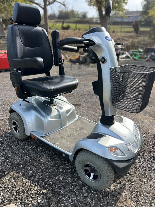 Електрически скутер за възрастни