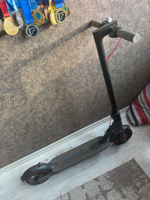 Продам электросамокат