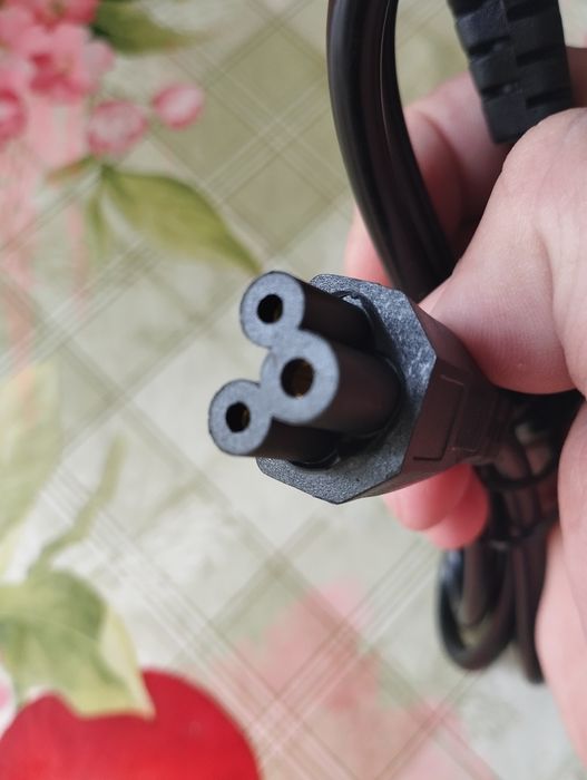 Продам шнур сетевой. Новый.