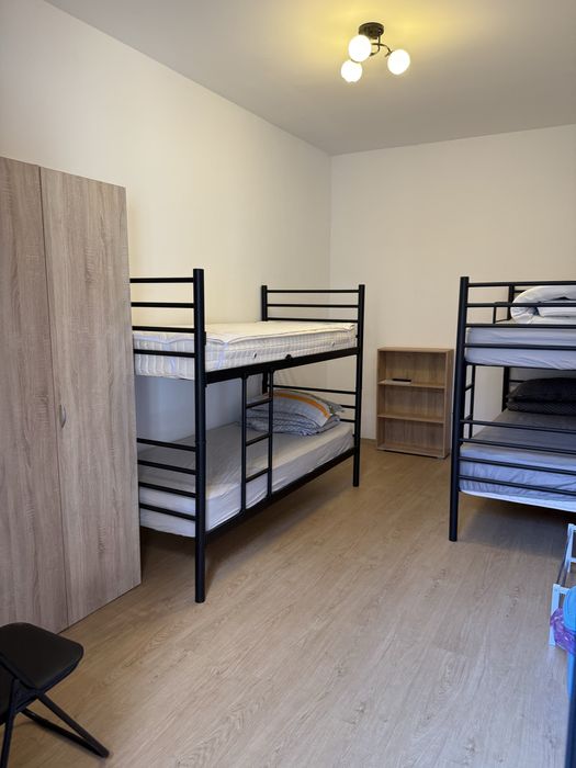 Cazare muncitori Cluj ultracentral -4locuri, parter si terasa