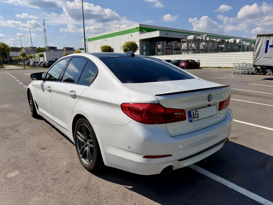 BMW 5 Series 2019 — imagine 4