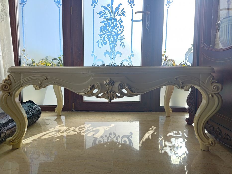 Vând Masă Lemn Masiv