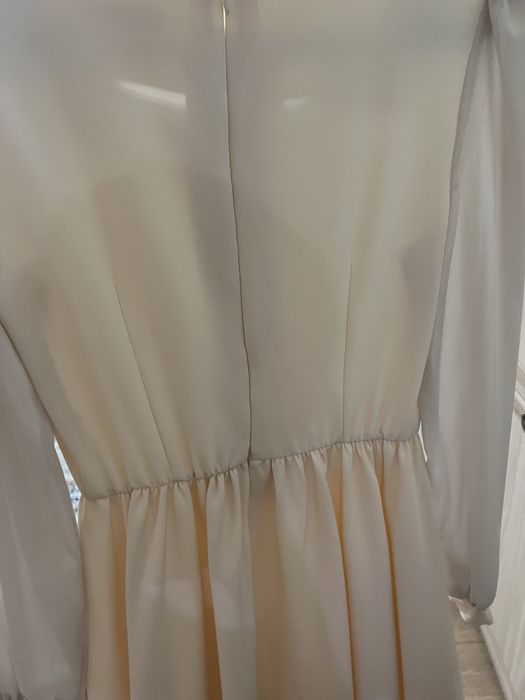 Продаю платье 46 размер