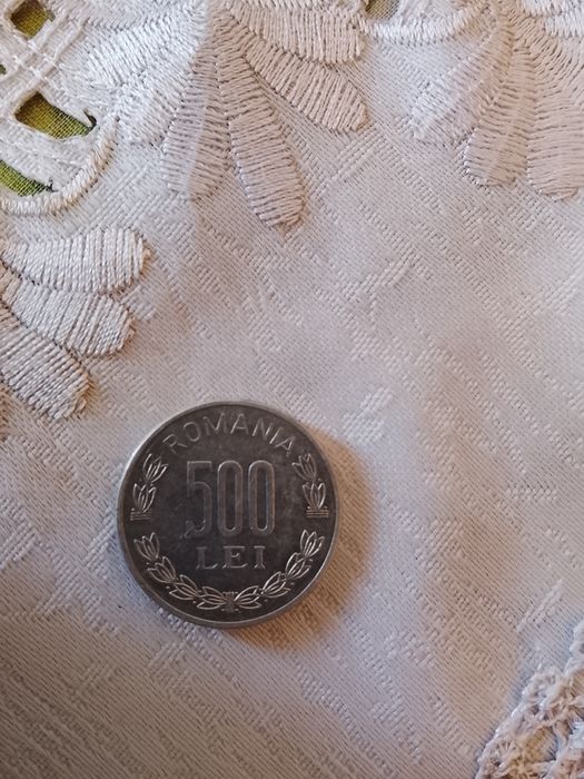 Vind moneda de 500 lei din 1999