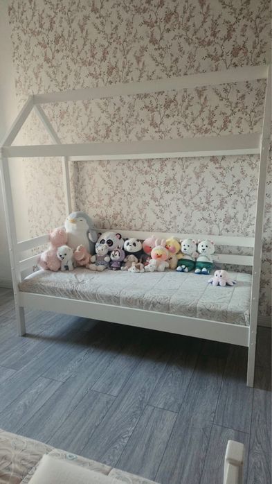 Кровать с матрасом 150х80
