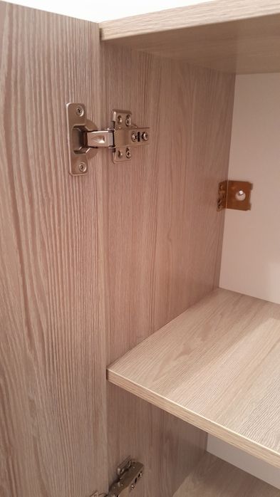 Подвесной шкаф для кухни