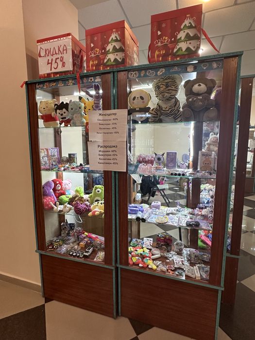 Продаются витрины