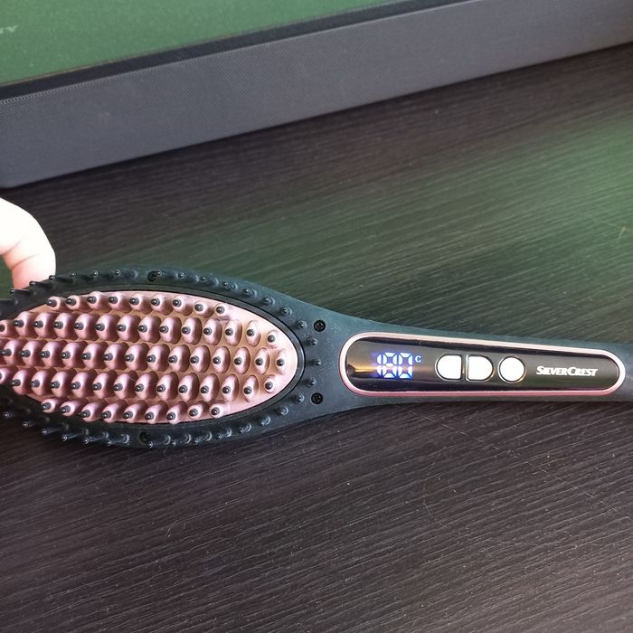 Електрическа четка за изправяне на коса