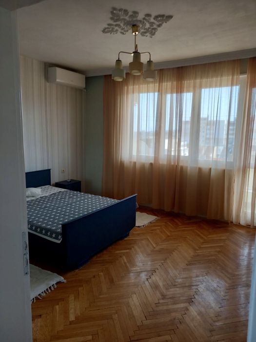 Продава се Тристаен апартамент в Варна, Цветен квартал - 94 кв.м за 2043 €/кв.м - Снимка #3