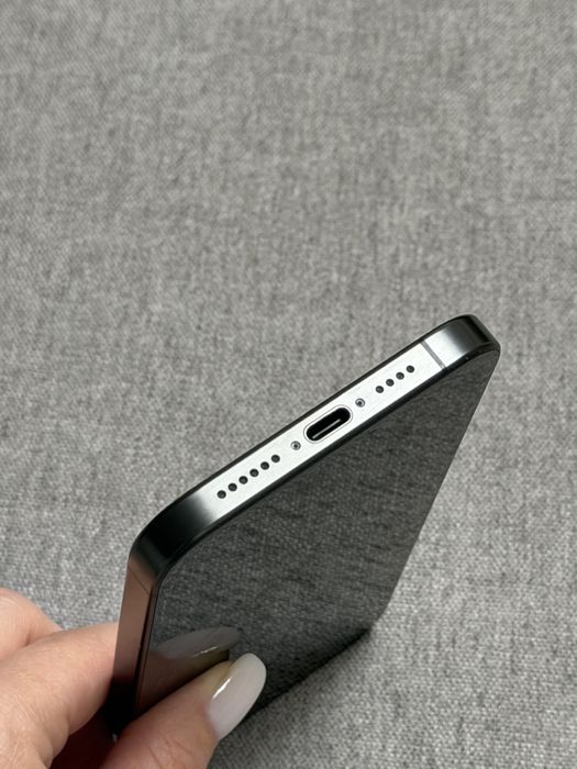 Продам Iphone 15 Pro Max