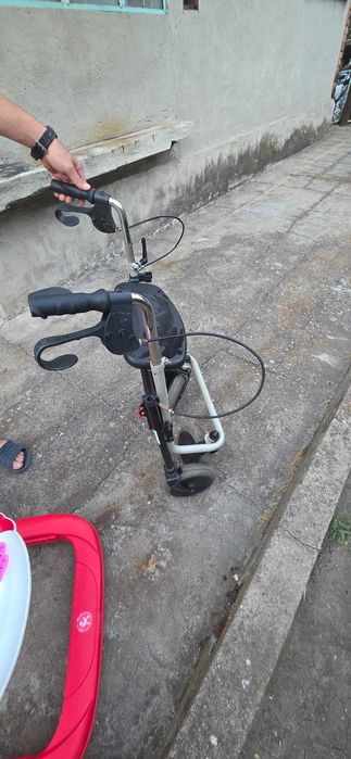 Проходилка за възрастни