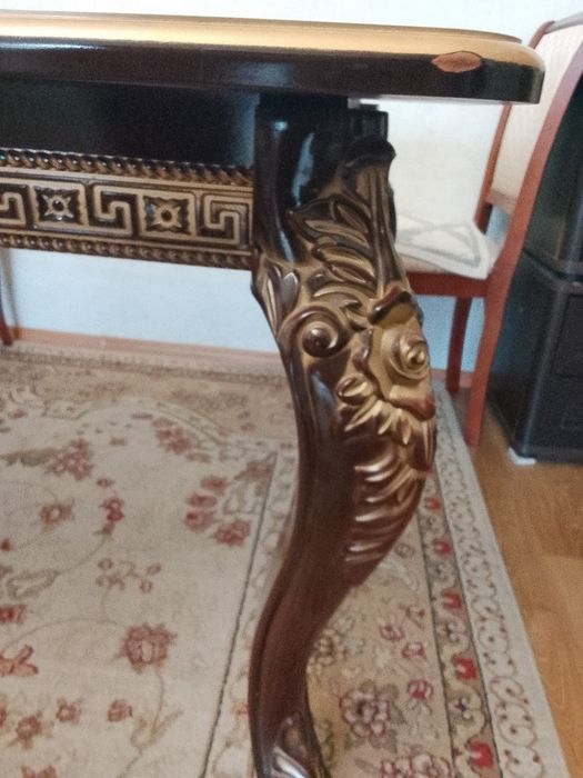 Продам диван и стол раздвижной