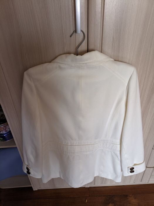 Продам новое пальто