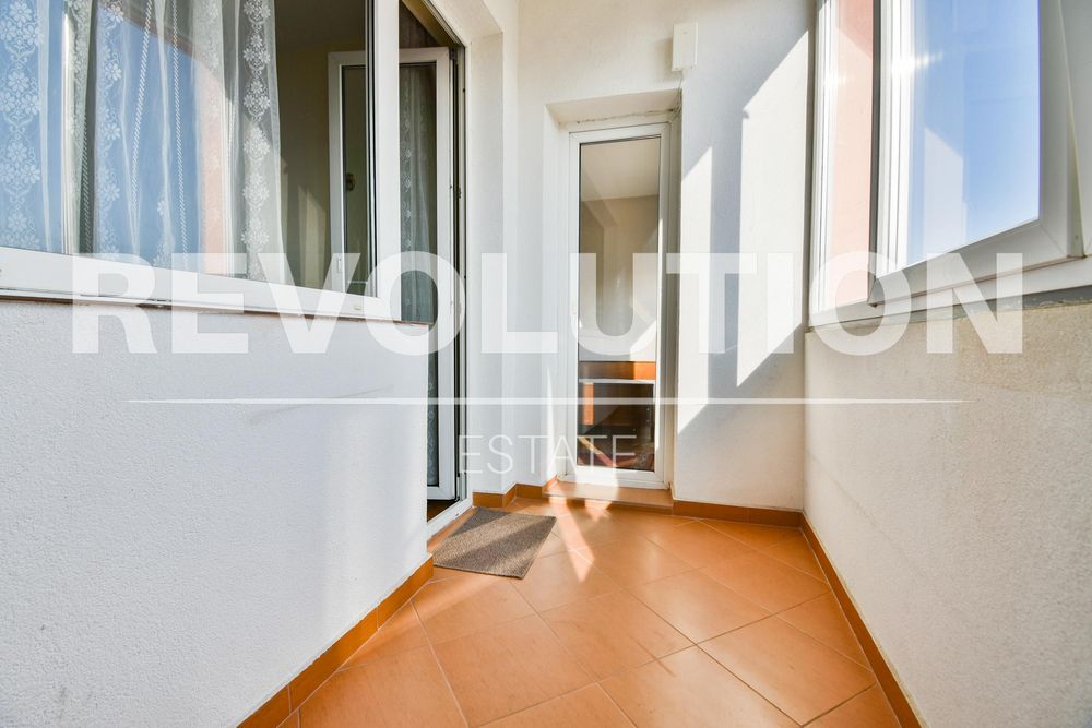 Дава се под наем Тристаен апартамент в София, Дианабад - 84 кв.м за 747.66 € - Снимка #10