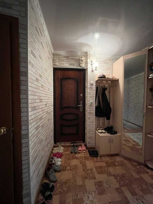 Продам 3х комн кв Авиагородок 2этаж