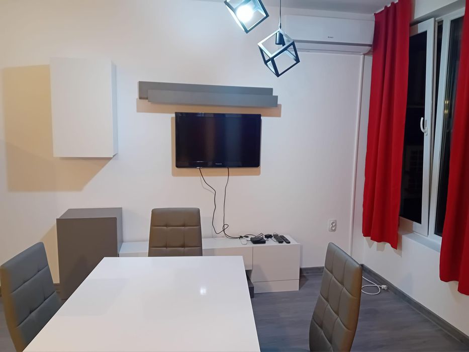 Дава се под наем Двустаен апартамент в Варна, Бриз - 66 кв.м за 375 € - Снимка #2