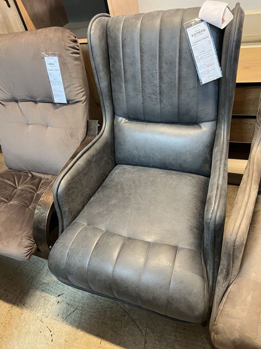 Диван и два кресла