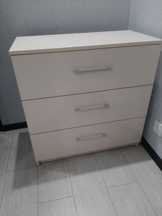 Продам .Новые комоды