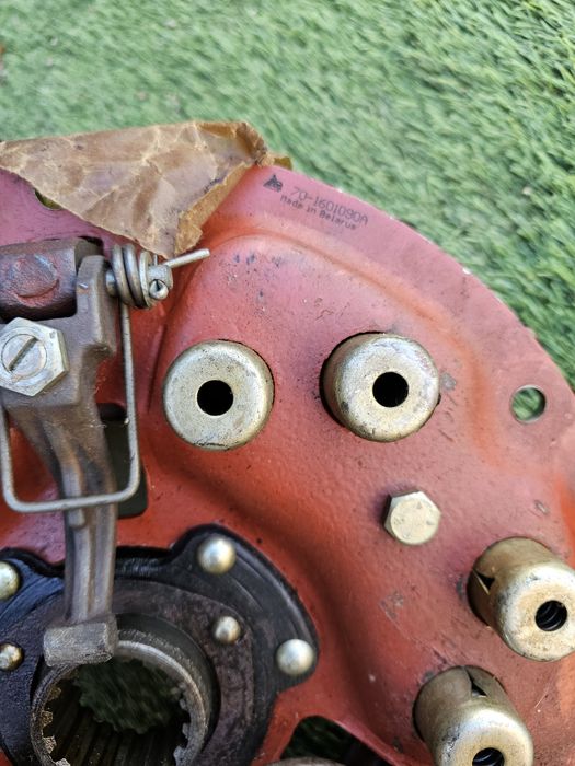 Продам корзину  и диск сцепления Мт3-80