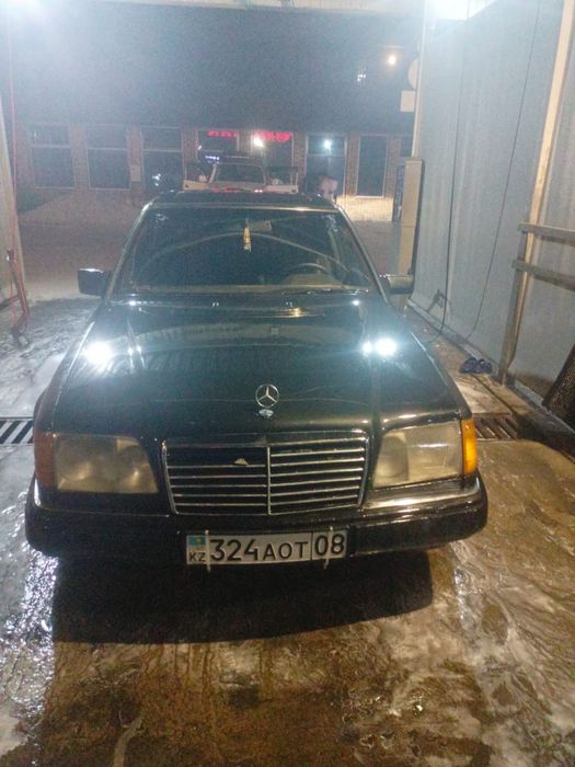 Mersedes Benz 124
