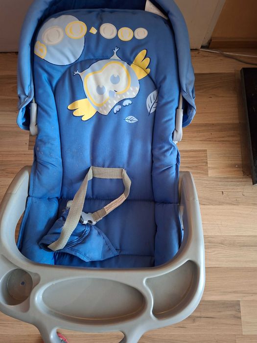 Бебешки шезлонг.