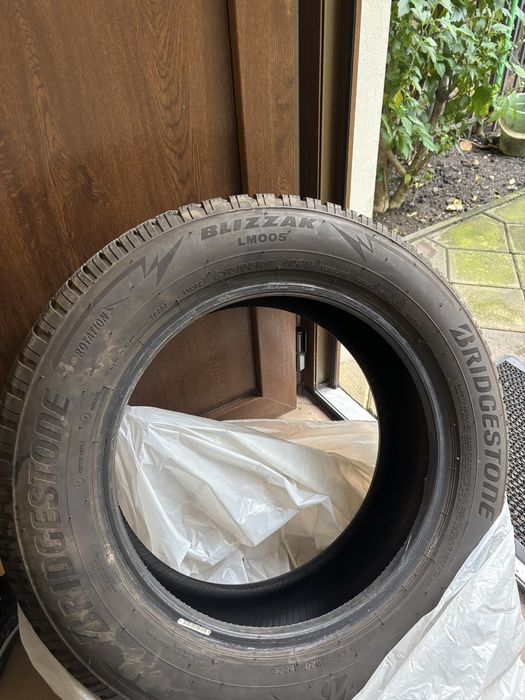 Amvelope iarna Bridgestone 215/65/R17