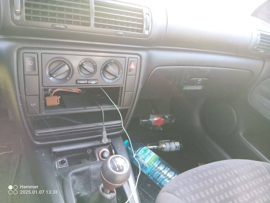 Продавам Volkswagen Passat 5.5 1.6 бензин на части