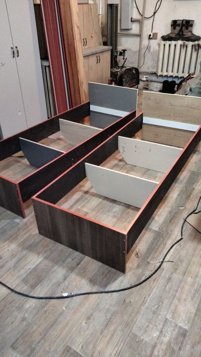 Кровати односпальные