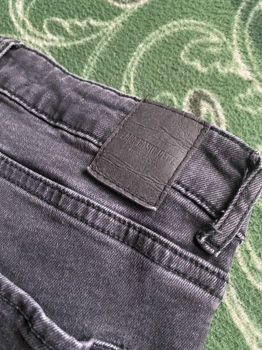 Blugi Zara marimea XS noi